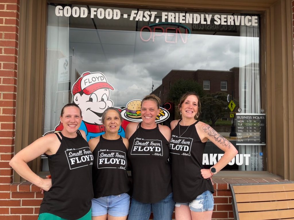 blue-ridge-diner-small-town-floyd-girl-tanks